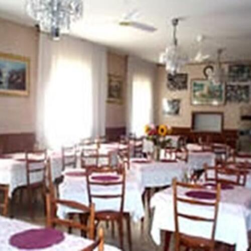 Hotel Rossini Римини Экстерьер фото
